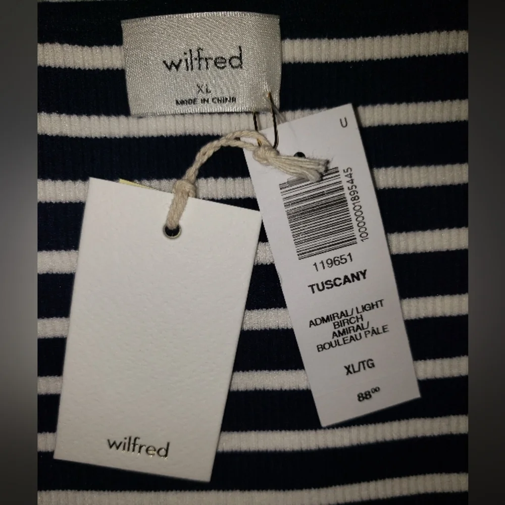 NWT Aritzia Wilfred Tuscany Top- XL - Picture 3 of 4